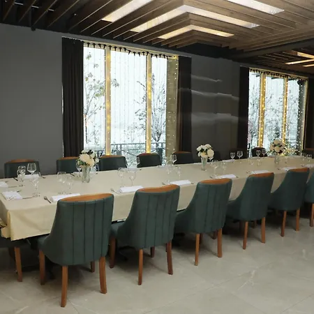 Andoena Hotel