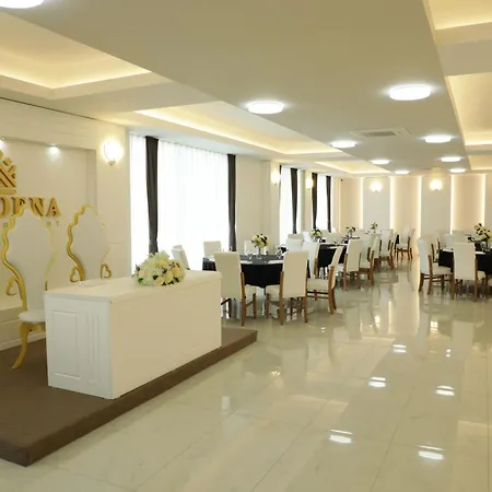 ホテル Andoena 4*