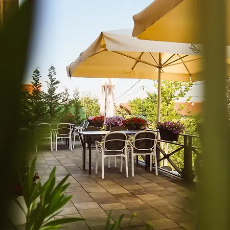 ホテル Andoena 4*